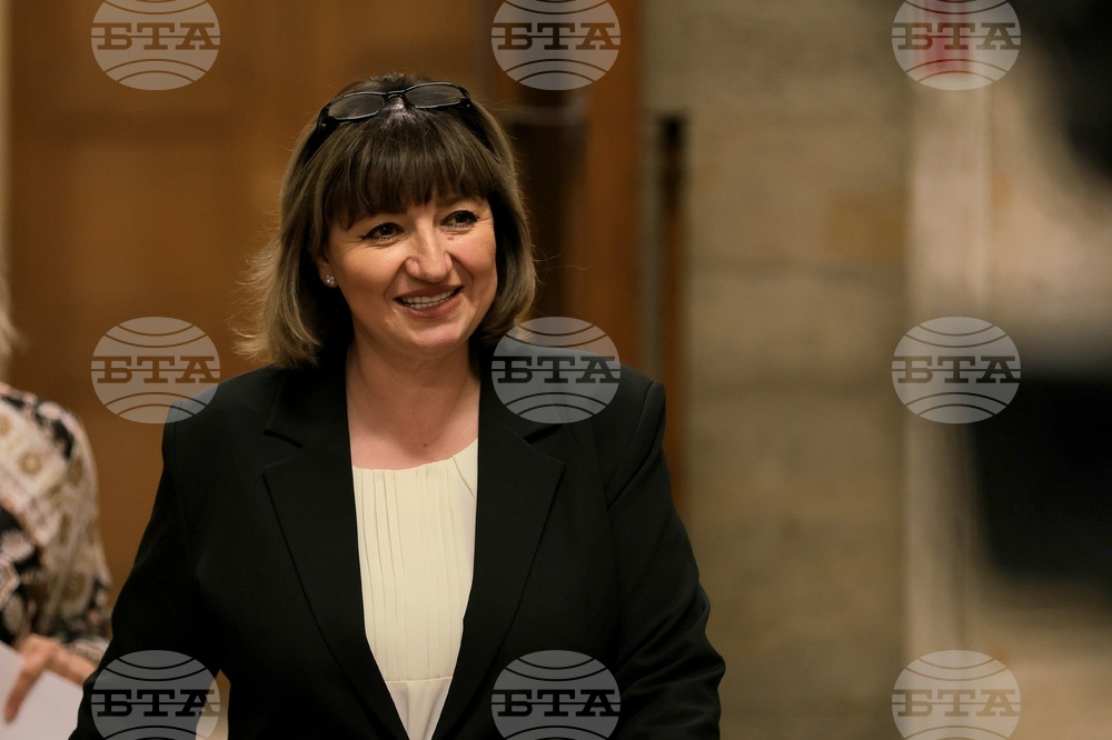 Народното събрание - Комисия по конституционни и правни