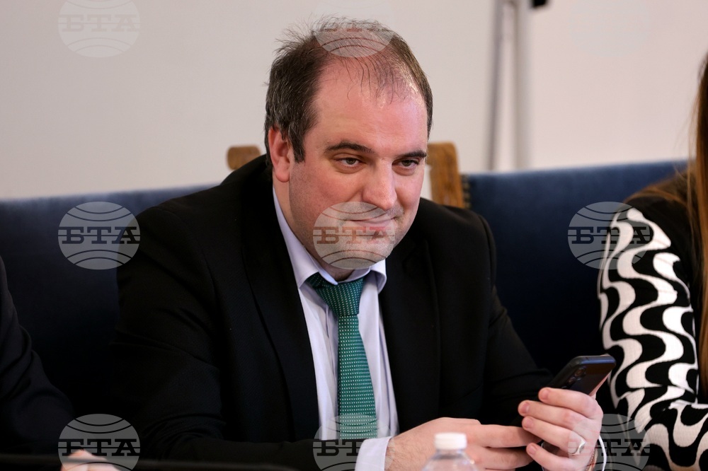 Народното събрание - Комисия по конституционни и правни