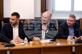 Народното събрание - Комисия по конституционни и правни