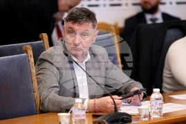 Народното събрание - Комисия по конституционни и правни