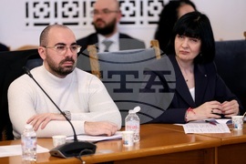 Народното събрание - Комисия по конституционни и правни