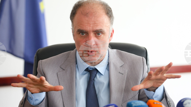 Няма да закриваме държавни културни институти, ще поставим ясни категории и ще въведем стандарти, заяви министърът на културата Найден Тодоров