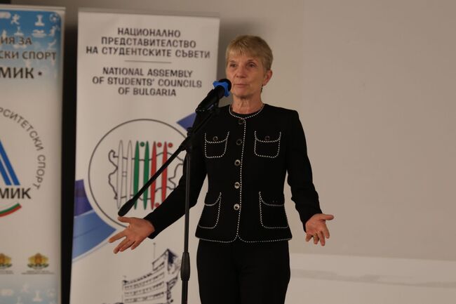 Зам.-министър Дашева приветства участниците в Университетските зимни игри 2026 в Пампорово