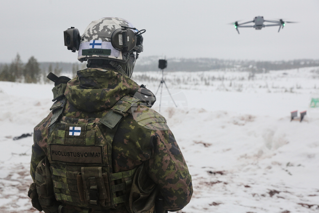 Финландия съобщи за навлизане на дронове във въздушното ѝ пространство