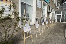 Казанлък - „ПроменениТЕ - за живота след приемната грижа“ - пътуваща изложба