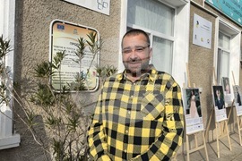 Казанлък - „ПроменениТЕ - за живота след приемната грижа“ - пътуваща изложба