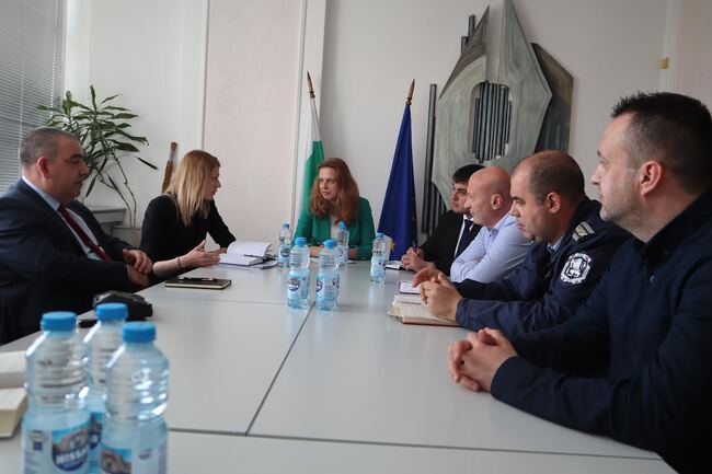 Организацията за предстоящите предсрочни парламентарни избори в област Стара Загора e с нормалнo темпо, съобщиха от Областната администрация