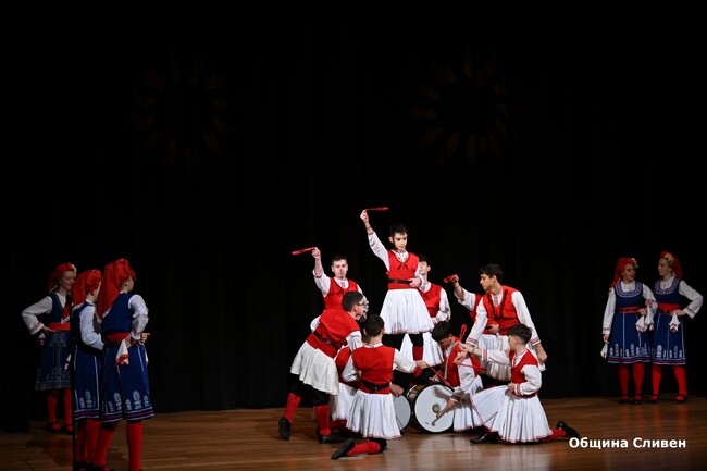 Стефан Радев в Деня на социалната работа: Благодарим ви! Вашата дейност прави света по-добър