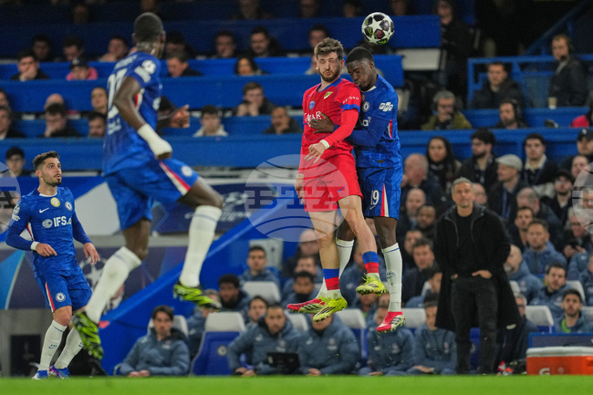 Пари Сен Жермен няма планове да се разделя с Кварацхелия