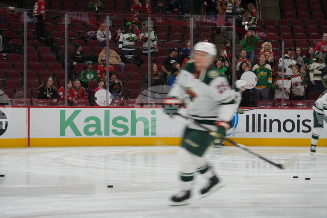 Wild Blackhawks Hockey