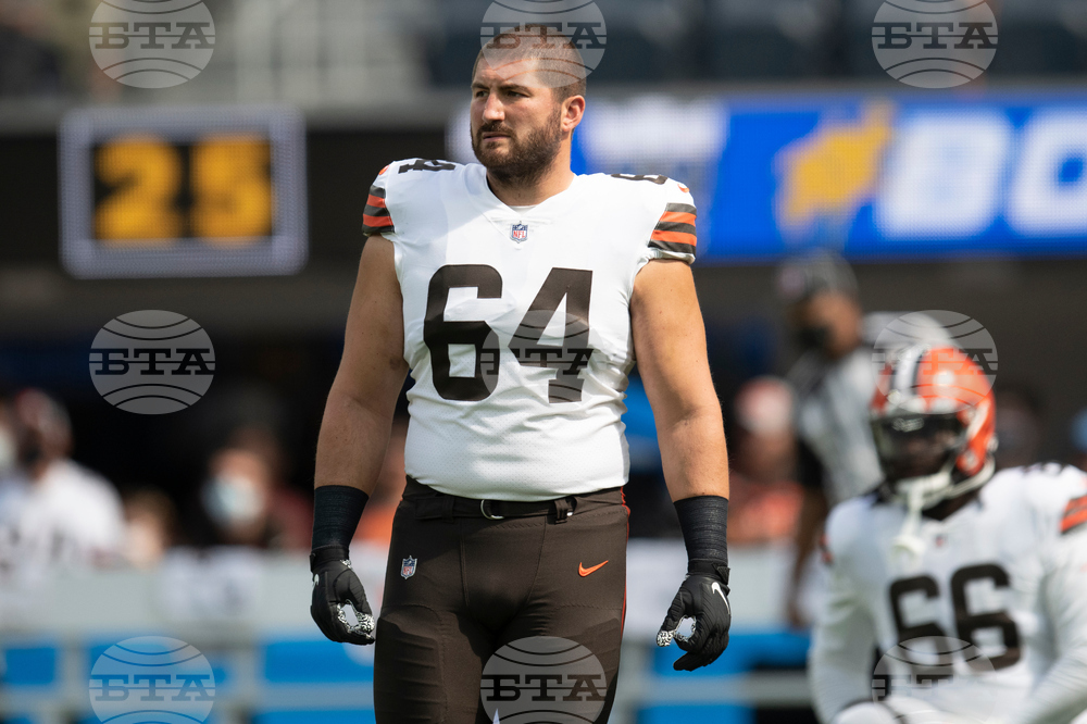 NFLPA Tretter Football