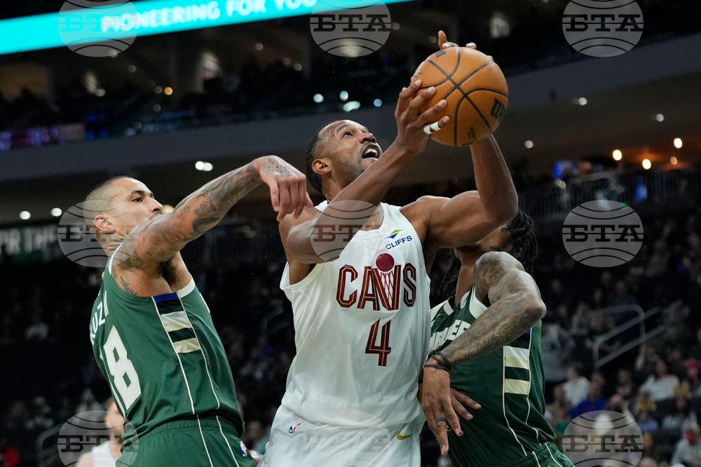 Cavaliers Bucks Basketball