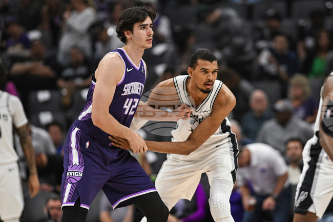 Spurs Kings Basketball