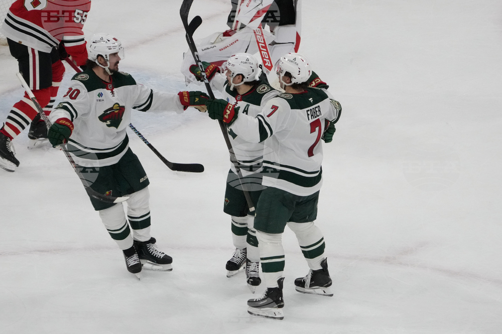 Wild Blackhawks Hockey