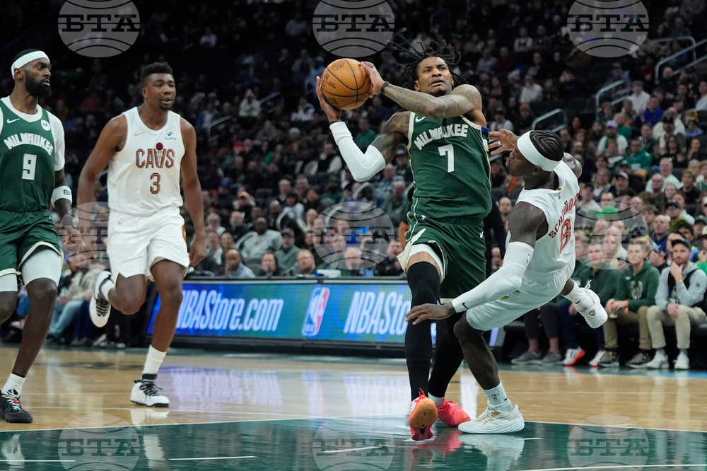 Cavaliers Bucks Basketball