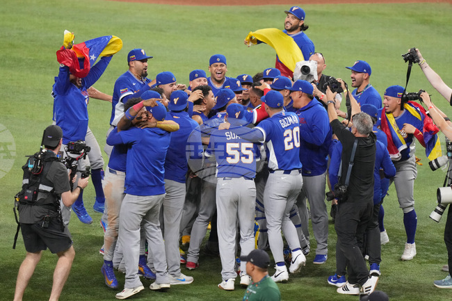 APTOPX WBC Venezuela US Baseball