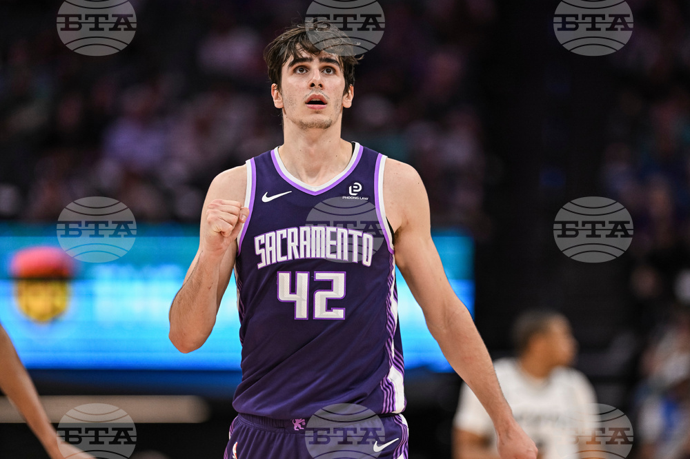 Spurs Kings Basketball
