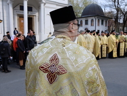 Румъния - литийно шествие “Процесия на цветята” в Букурещ