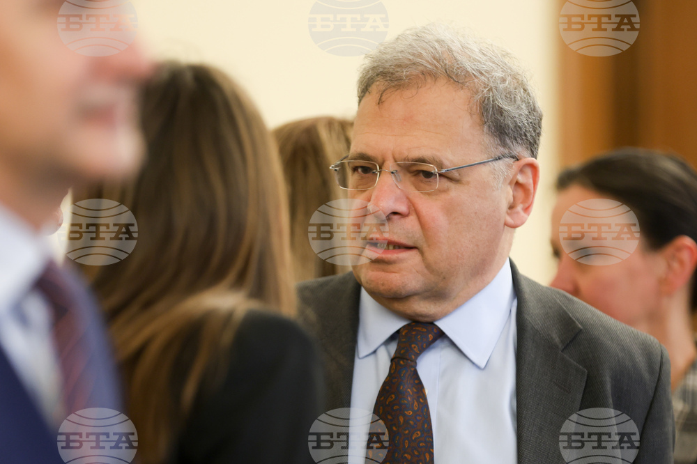 Министерски съвет - заседание - Юлиян Попов