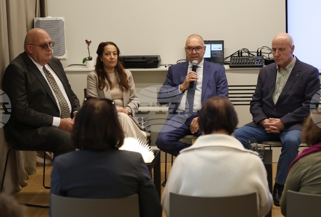 „Хроничното бъбречно заболяване е вече официално признато и в България. Какво се променя за пациентите?“- пресконференция