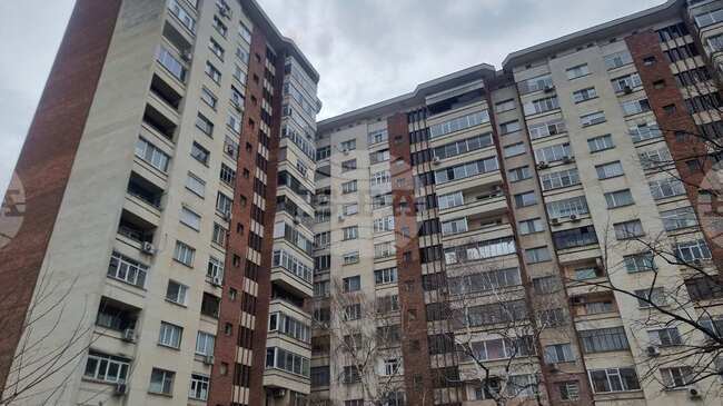 Комин на жилищен блок горя тази сутрин в Стара Загора