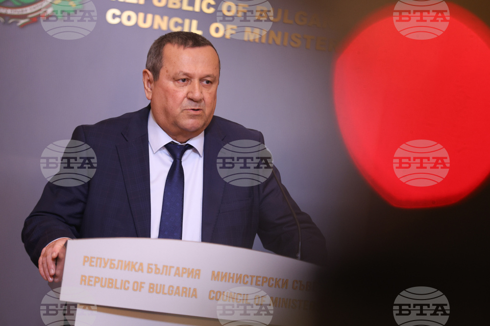 Министерски съвет - Хасан Адемов - брифинг