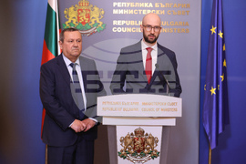 Министерски съвет - Георги Клисурски - Хасан Адемов - брифинг