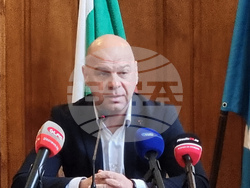 Пловдив - Община - пресконференция - Костадин Димитров
