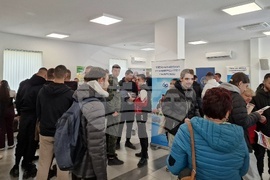 Монтана - Младежки център - университети - изложение