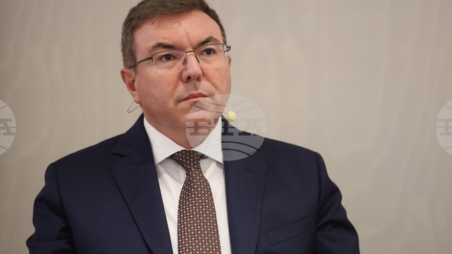 Healthcare System Fails to Deliver Health Outcomes, Says Health Committee Chair