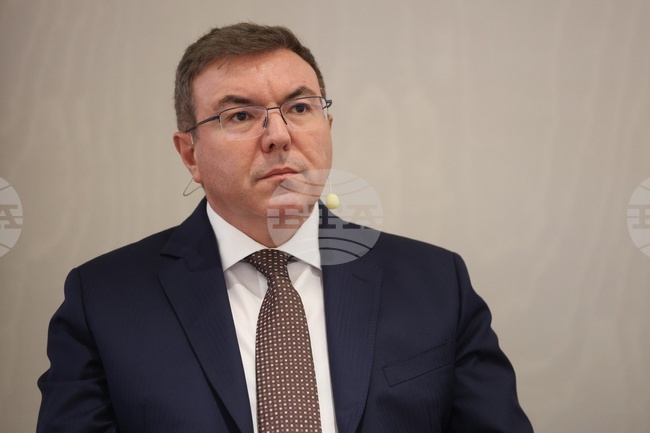 Healthcare System Fails to Deliver Health Outcomes, Says Health Committee Chair