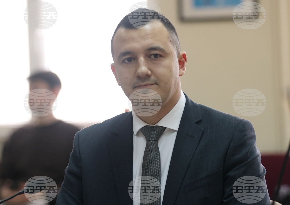 Национален младежки форум - „Младите хора и визията на политическите партии“ - кръгла маса