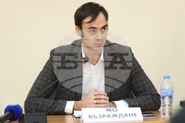 Национален младежки форум - „Младите хора и визията на политическите партии“ - кръгла маса