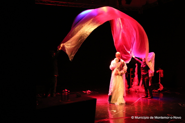 Държавният куклен театър - Бургас ще гостува в Смолян със спектакъла „Вкус на хилядолистно тесто“