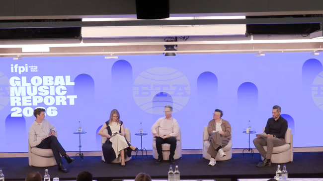 Звукозаписните компании засилват ролята си в развитието на изкуствения интелект в музиката, каза директорът на МФФИ Виктория Оукли