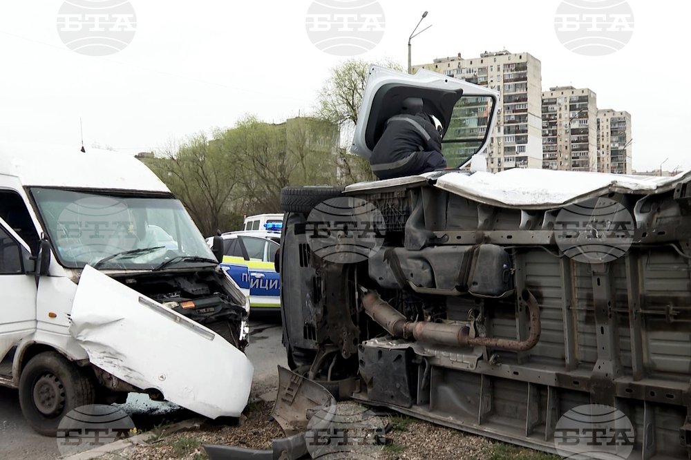 За последното денонощие в страната са станали 18 тежки катастрофи, при които са ранени 23 души 