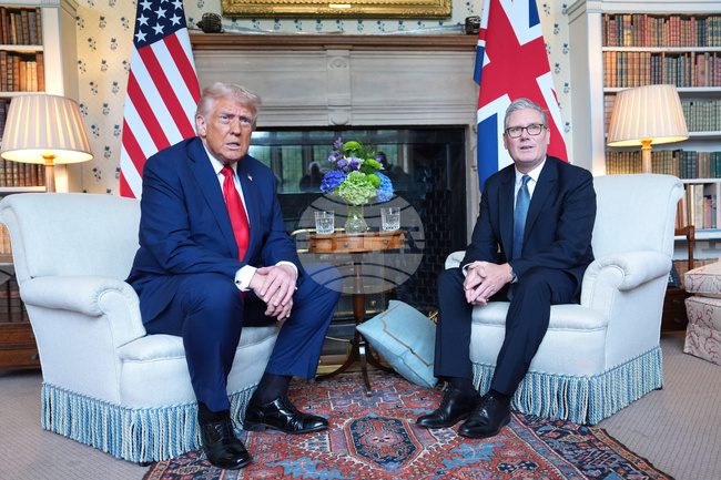 Британският премиер винаги е казвал, че няма да се поддаде на натиск във връзка с войната с Иран, обяви "Даунинг стрийт"