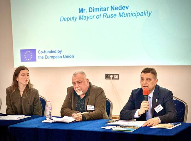 Община Русе: Димитър Недев откри международен лекарски форум по онкология