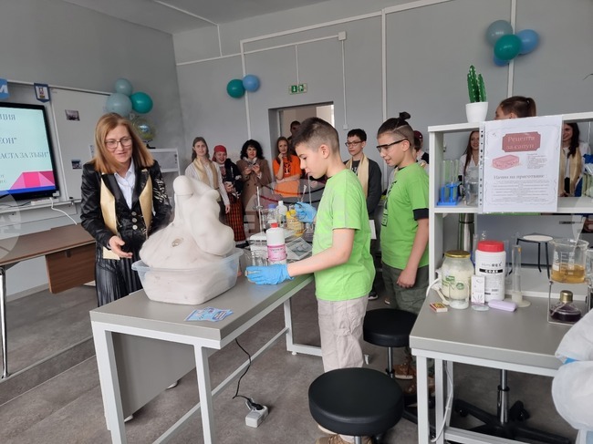 Смолян - СОУ „Св. Св. Кирил и Методий“ - STEM център