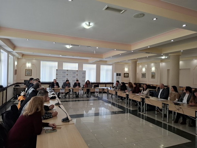 Институтът за научни изследвания в Свищов проведе информационна среща и научна сесия в Стопанската академия в града