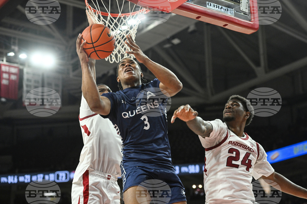 NCAA Queens Debut Basketball