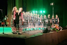 Велико Търново - юбилеен спектакъл „Кръговрат“ на Държавен фолклорен ансамбъл „Филип Кутев“