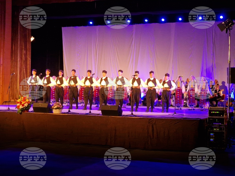 Велико Търново - юбилеен спектакъл „Кръговрат“ на Държавен фолклорен ансамбъл „Филип Кутев“