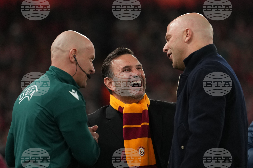 CORRECTION Britain Champions League Soccer