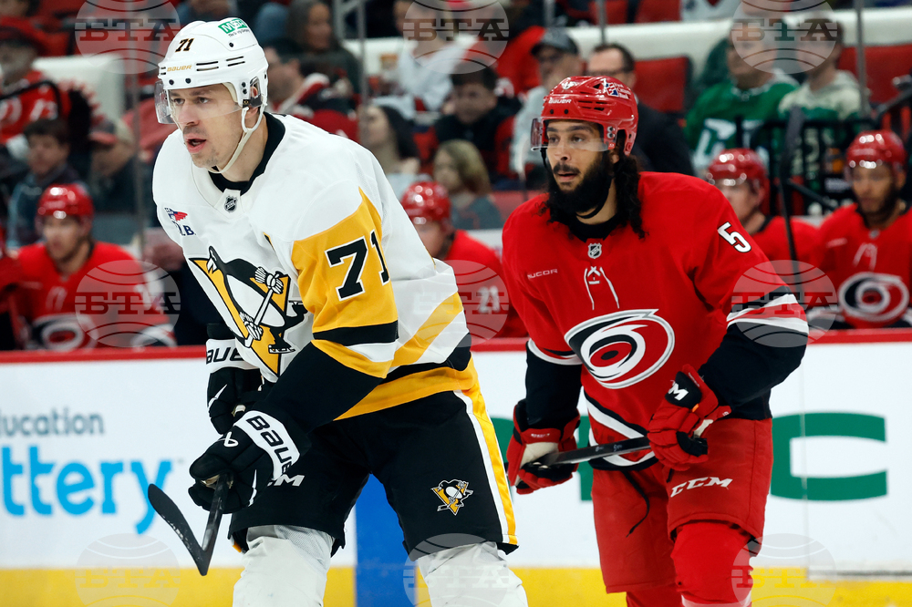 Penguins Hurricanes Hockey