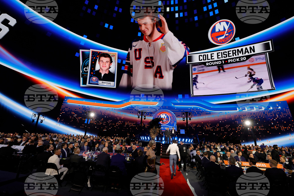 Islanders Eiserman Hockey