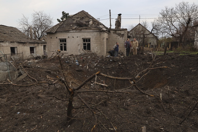 Русия обяви, че е унищожила склад за гориво край украинския град Запорожие, където тази сутрин според властите са били убити двама цивилни