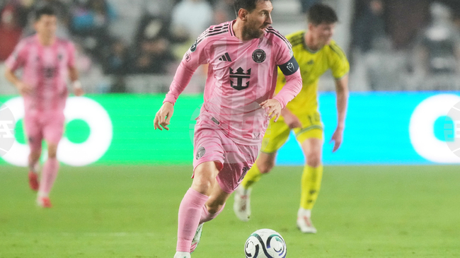 Лионел Меси отбеляза гол номер 900 в кариерата си, но Интер Маями отпадна на осминафиналите на Шампионската купа на КОНКАКАФ.