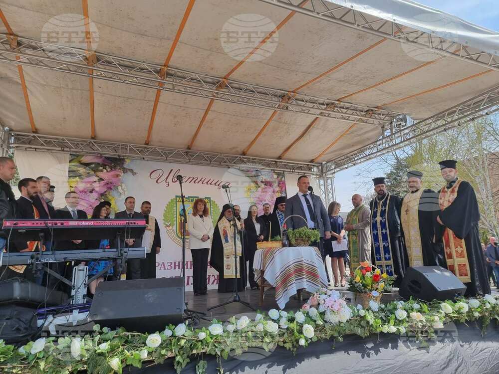 На Цветница Мъглиж празнува своя празник