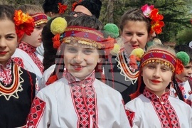 Ловеч - Цветница - ритуал „По вода“